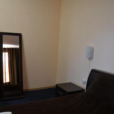Art Hotel Černivci Esterno foto